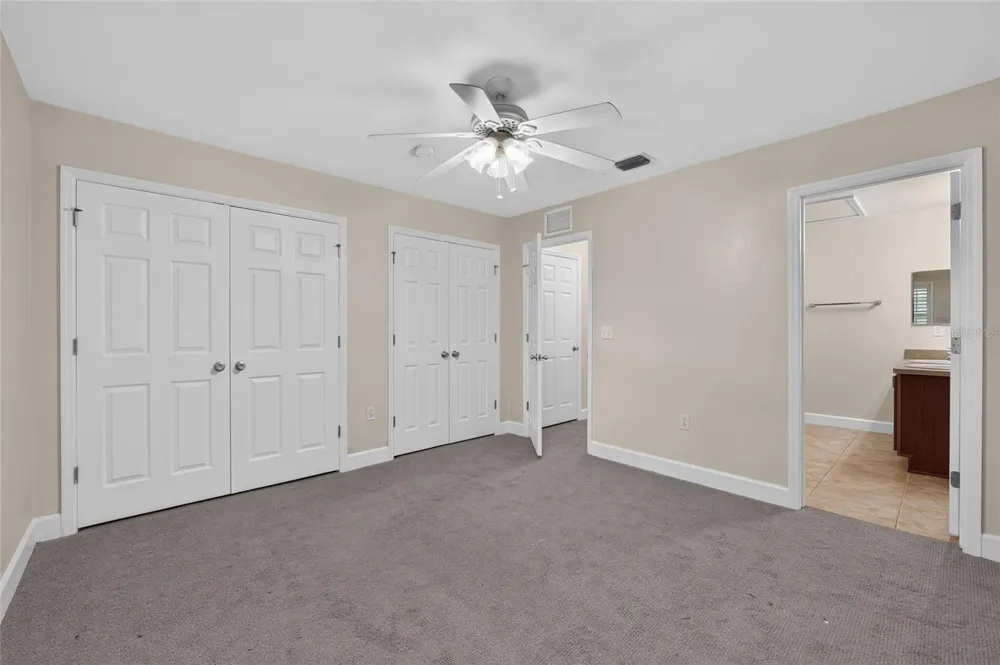 2927 SW 35TH PLACE #115 Gainesville, FL 32608