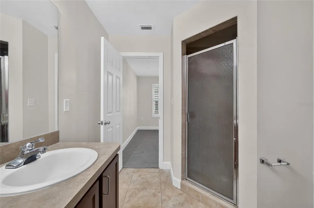 2927 SW 35TH PLACE #115 Gainesville, FL 32608