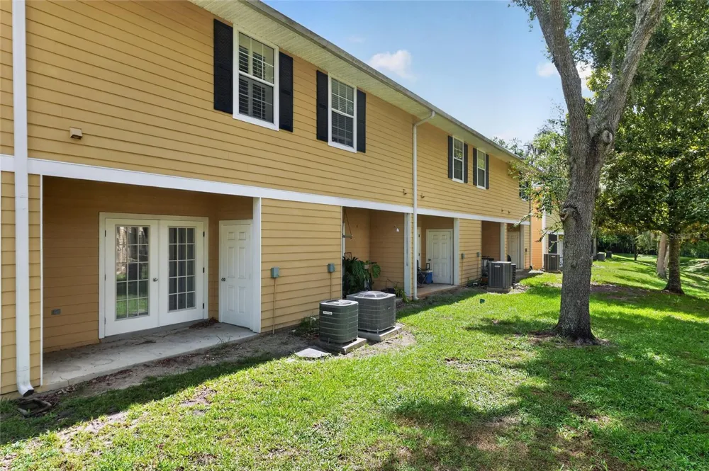 2927 SW 35TH PLACE #115 Gainesville, FL 32608