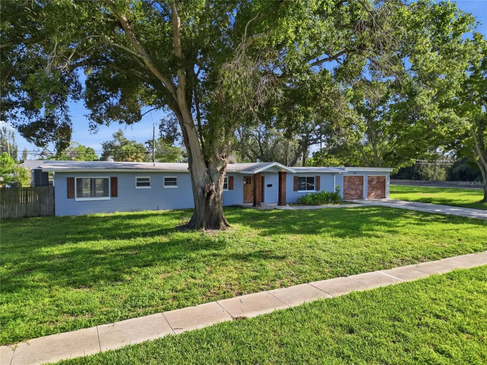 120 81ST AVENUE NE St Petersburg, FL 33702