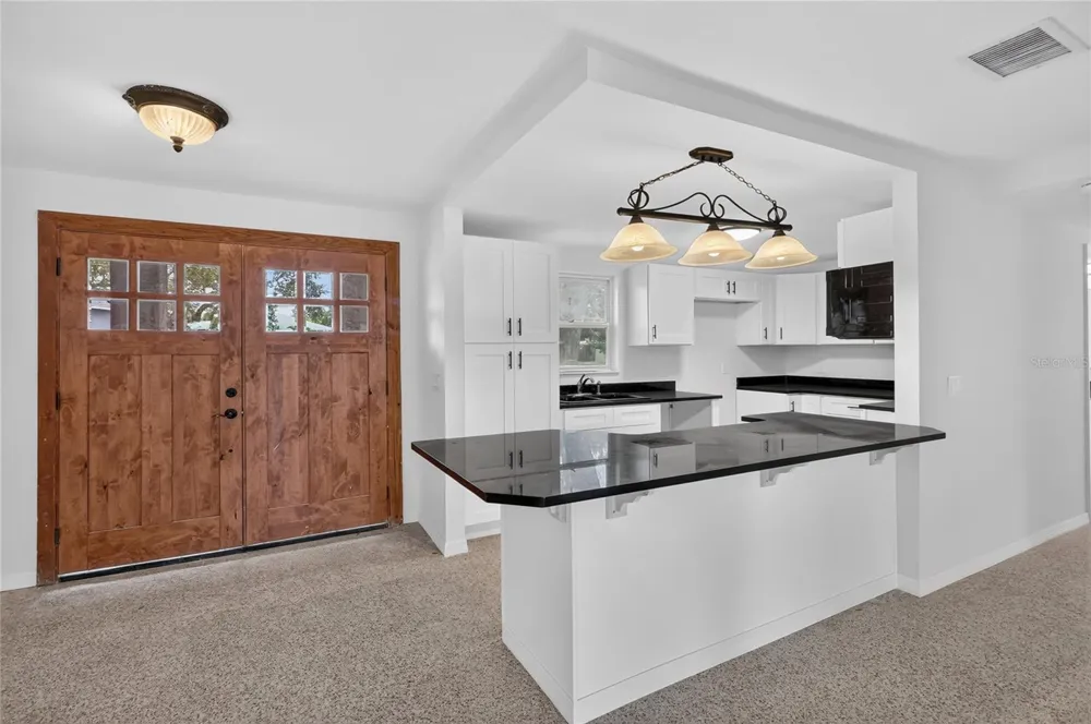 120 81ST AVENUE NE St Petersburg, FL 33702