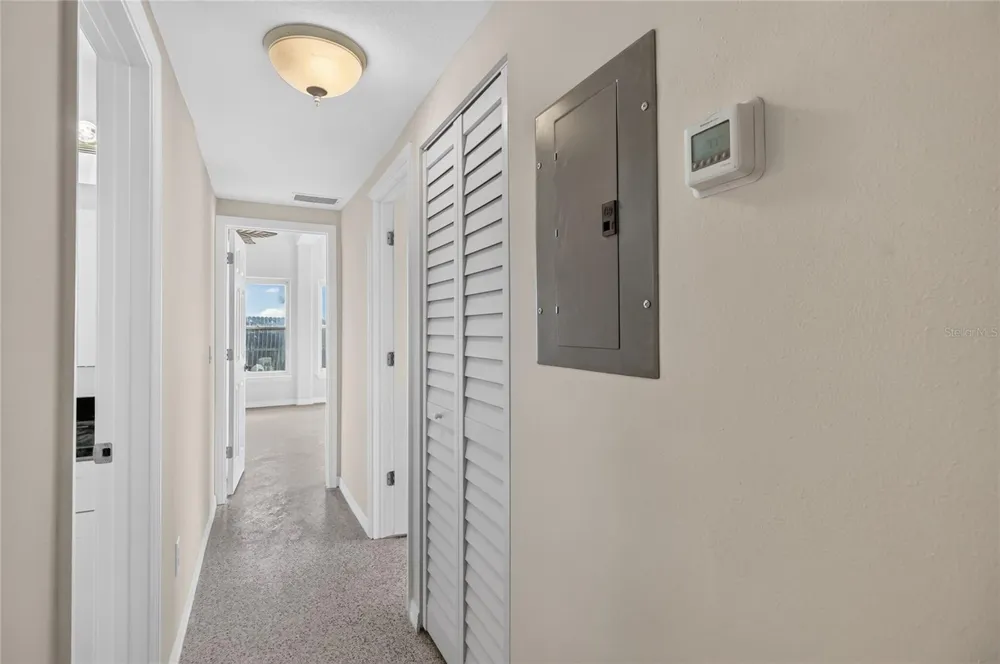 120 81ST AVENUE NE St Petersburg, FL 33702