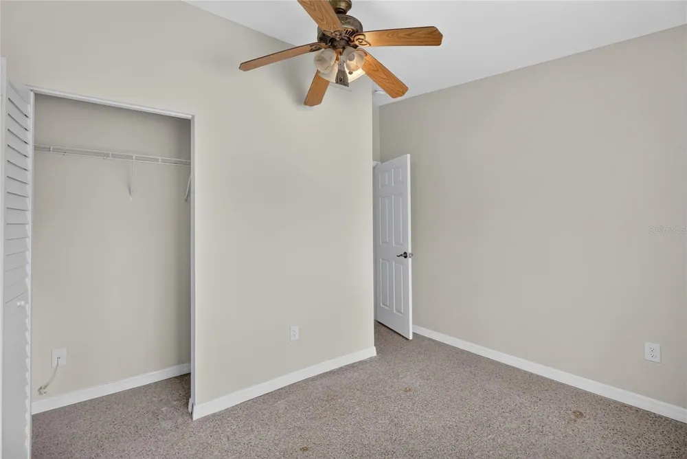 120 81ST AVENUE NE St Petersburg, FL 33702
