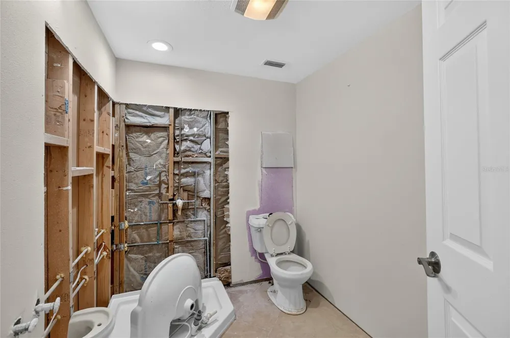 120 81ST AVENUE NE St Petersburg, FL 33702