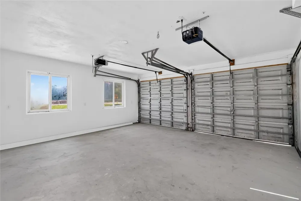 120 81ST AVENUE NE St Petersburg, FL 33702