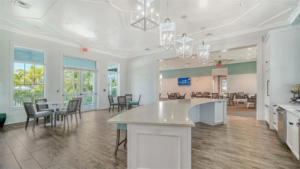 10113 CANAVERAL CIRCLE Sarasota, FL 34241