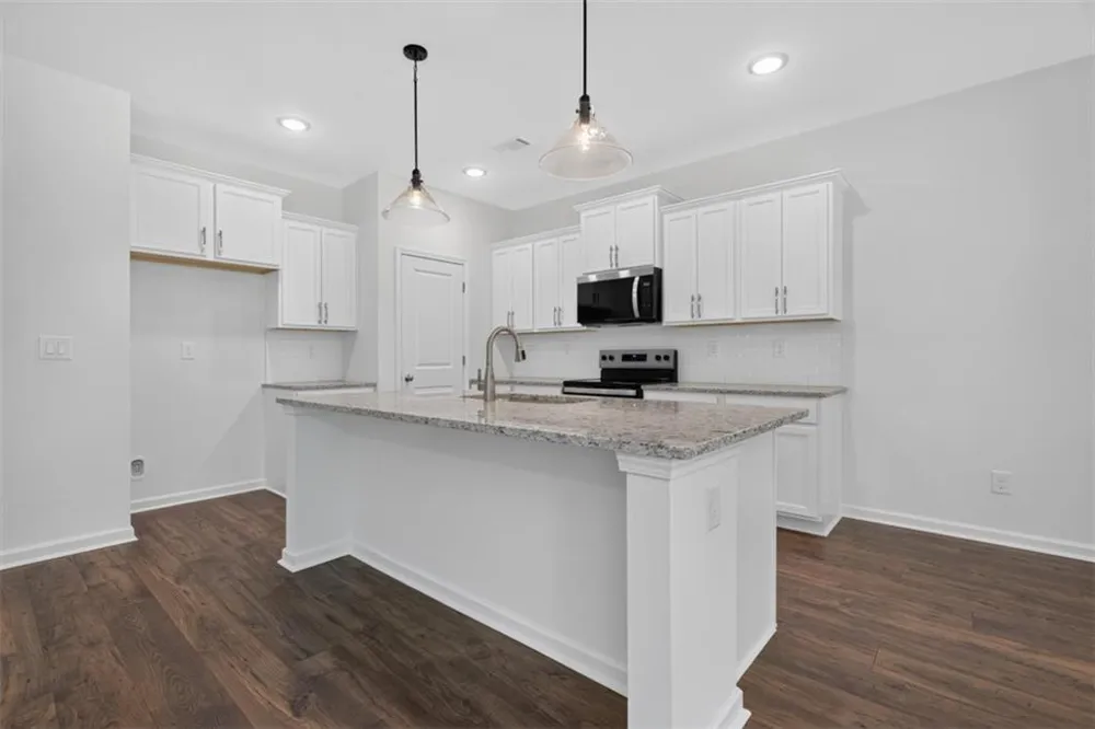 2020 Oconee Bluff Drive Athens, GA 30601