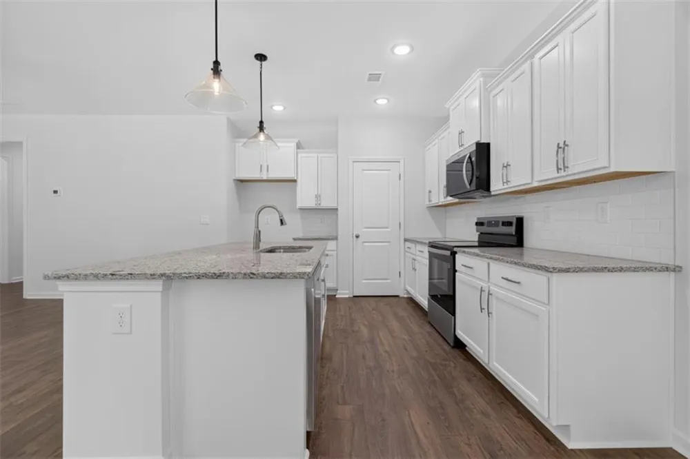 2020 Oconee Bluff Drive Athens, GA 30601