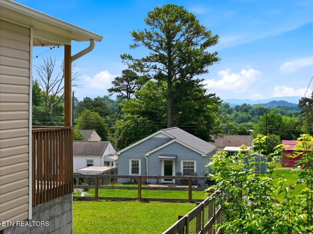 2721 Carson Ave Knoxville, TN 37917