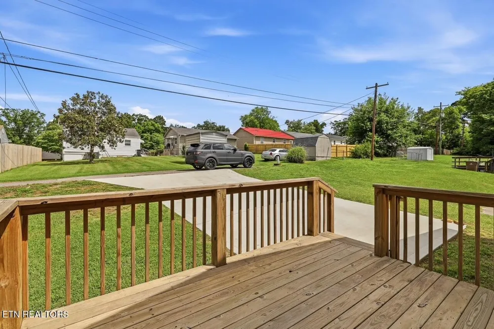 2721 Carson Ave Knoxville, TN 37917