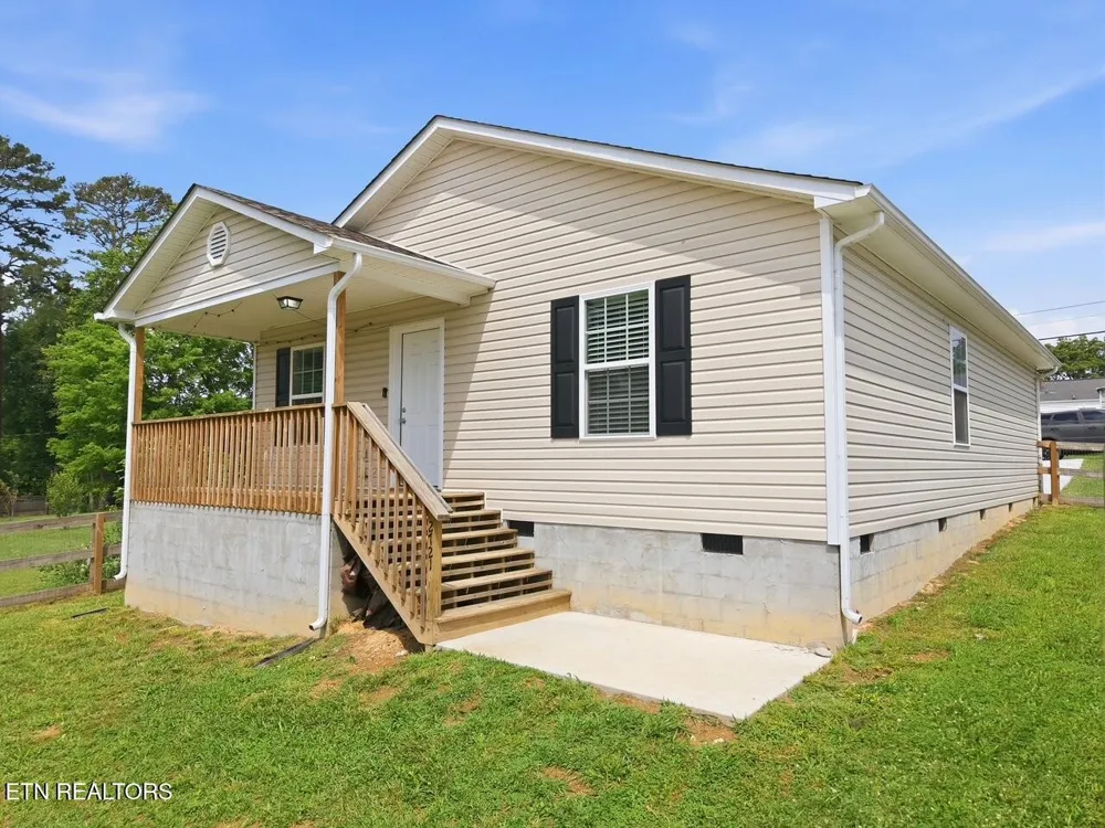 2721 Carson Ave Knoxville, TN 37917