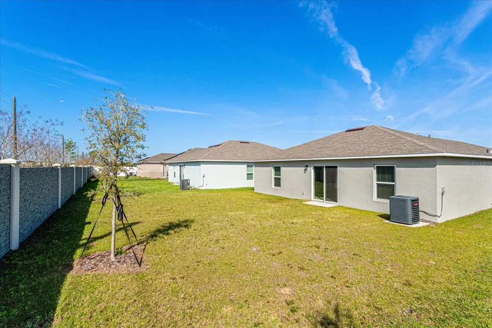 352 TOWNS CIRCLE Haines City, FL 33844