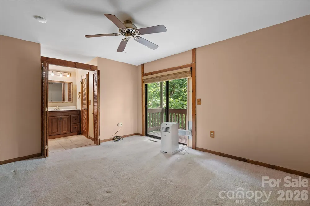37 George Circle Maggie Valley, NC 28751