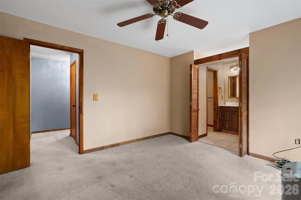 37 George Circle Maggie Valley, NC 28751