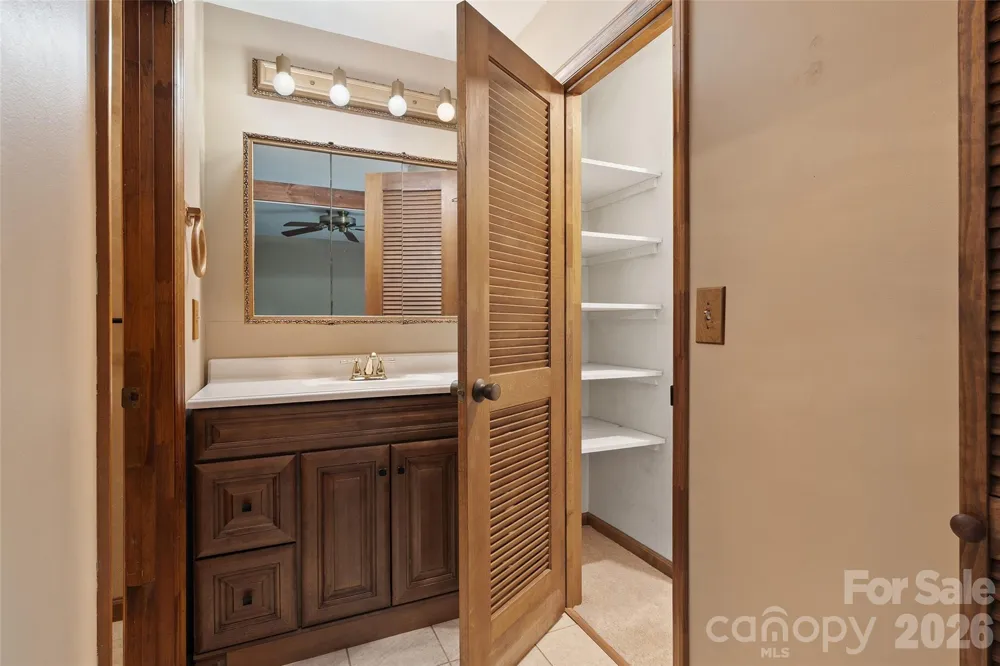 37 George Circle Maggie Valley, NC 28751