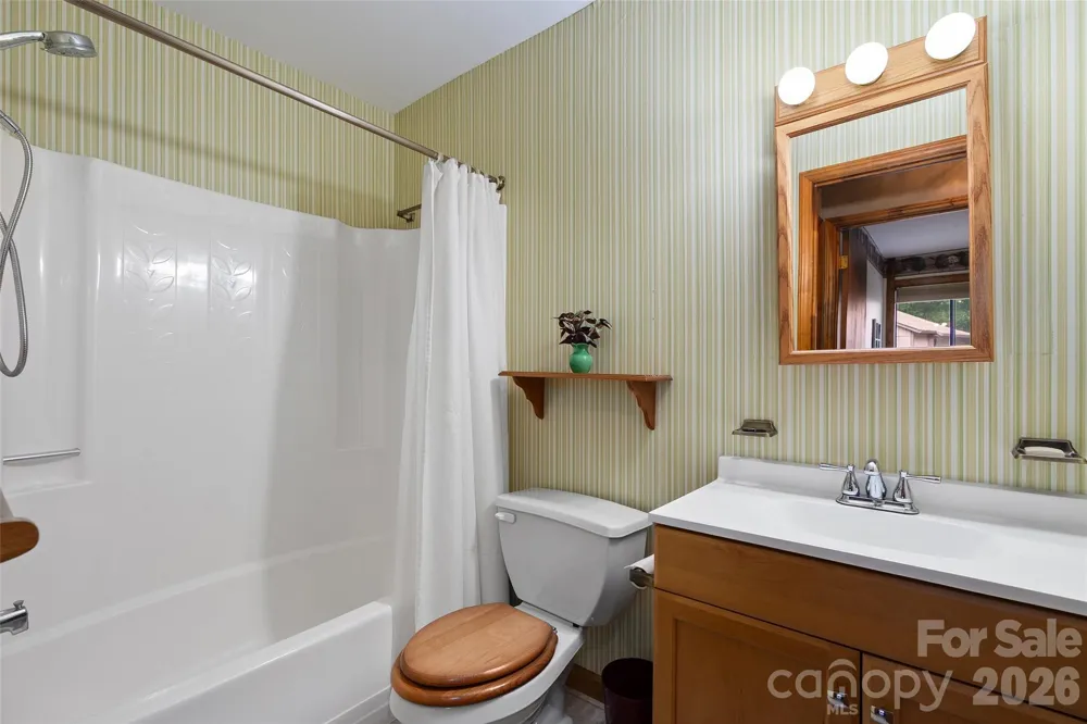37 George Circle Maggie Valley, NC 28751
