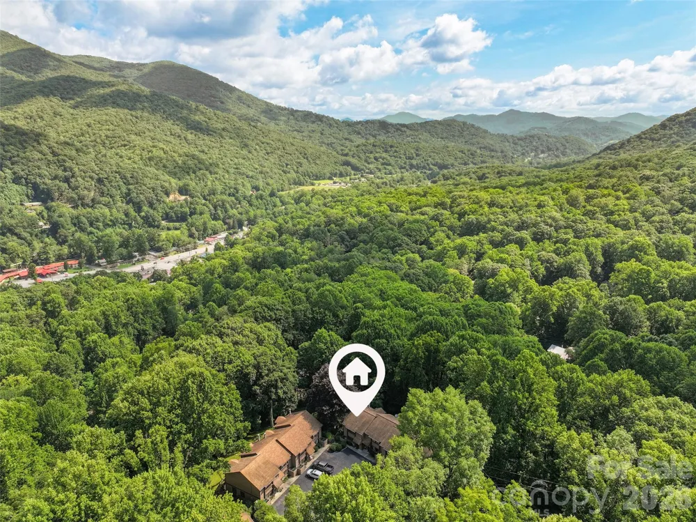 37 George Circle Maggie Valley, NC 28751
