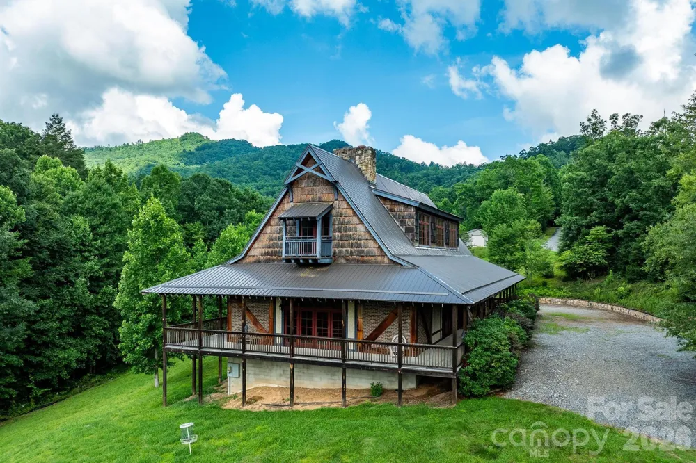 565 Pine Cone Trail Marshall, NC 28753
