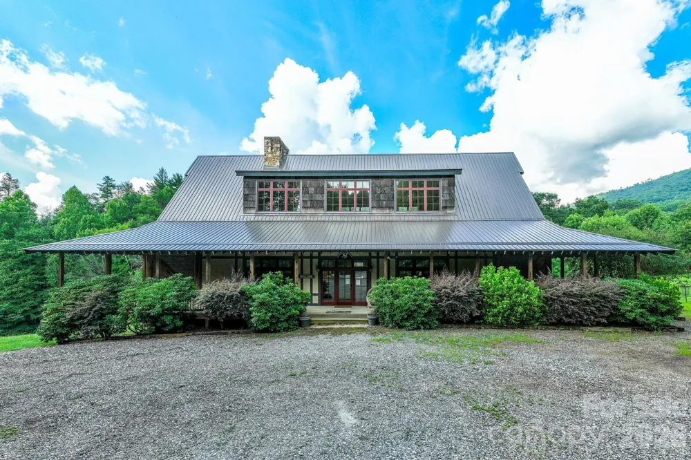 565 Pine Cone Trail Marshall, NC 28753