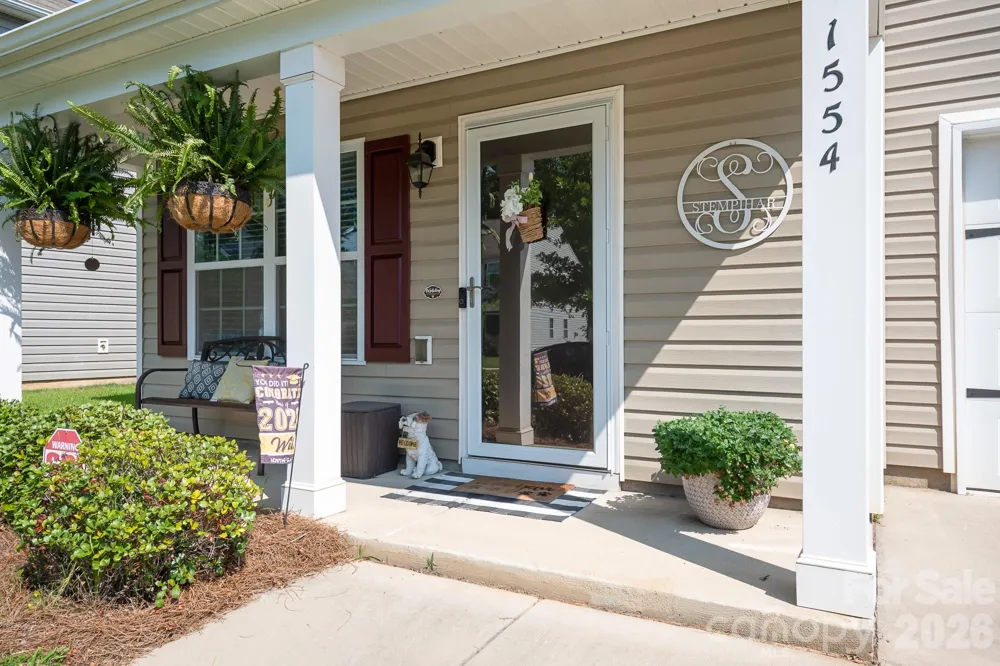 1554 Lilly Springs Place Dallas, NC 28034