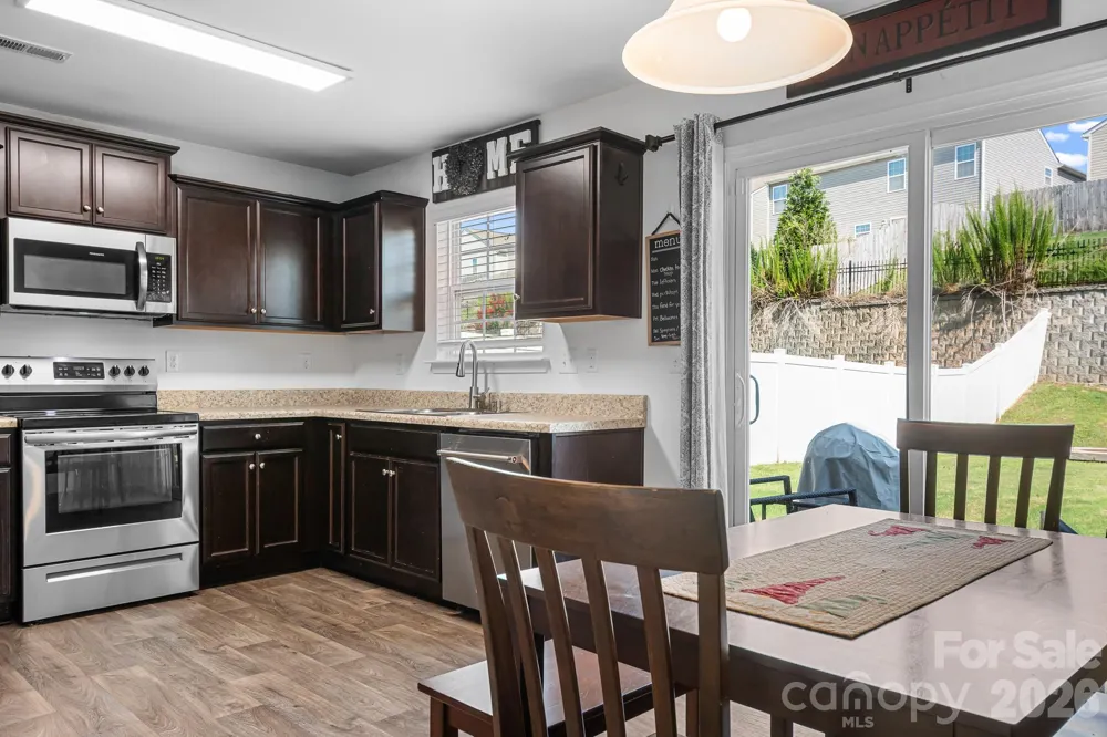 1554 Lilly Springs Place Dallas, NC 28034