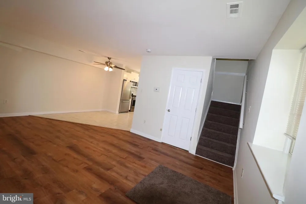 32 PIN OAK LANE Tuckerton, NJ 08087