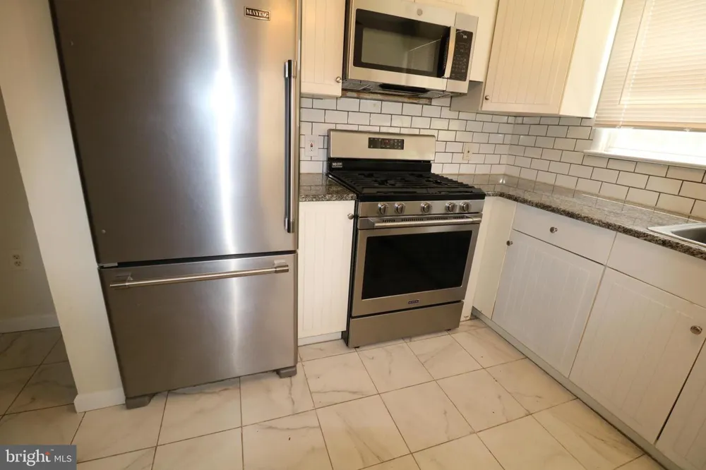 32 PIN OAK LANE Tuckerton, NJ 08087
