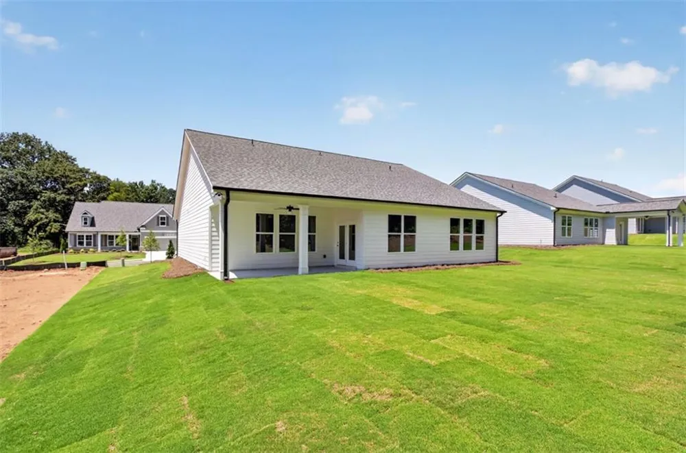 2022 Oconee Bluff Drive Athens, GA 30601
