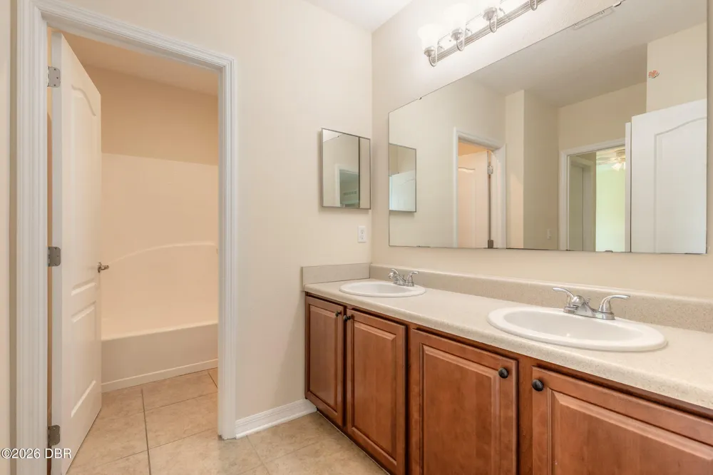 3938 Sunset Cove Drive Port Orange, FL 32129
