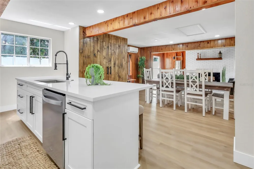 16123 E LAKE BURRELL DRIVE Lutz, FL 33549