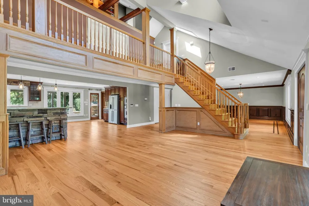 83 DAUM ROAD Manalapan, NJ 07726