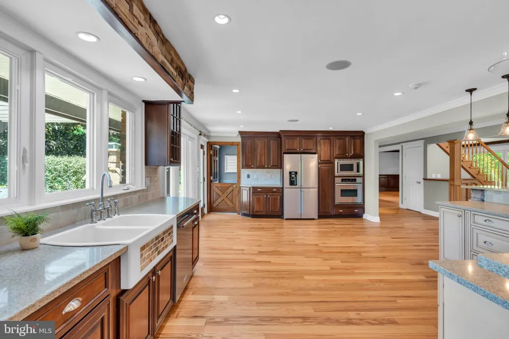 83 DAUM ROAD Manalapan, NJ 07726