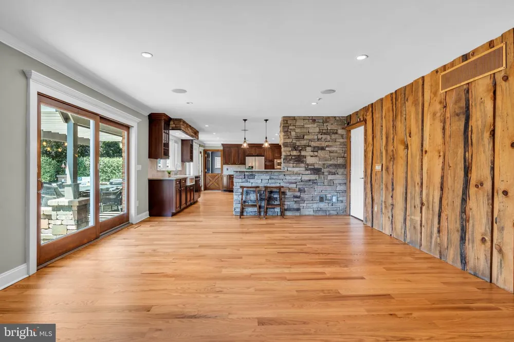 83 DAUM ROAD Manalapan, NJ 07726