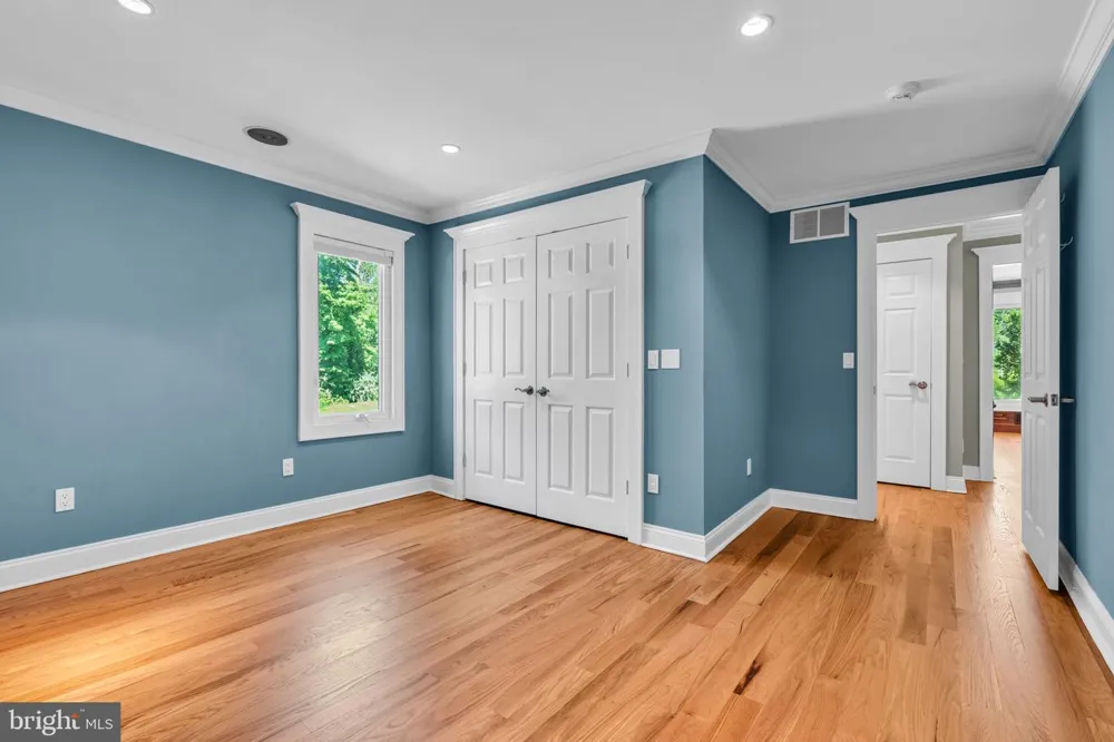 83 DAUM ROAD Manalapan, NJ 07726