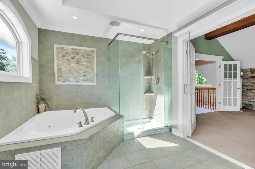 83 DAUM ROAD Manalapan, NJ 07726