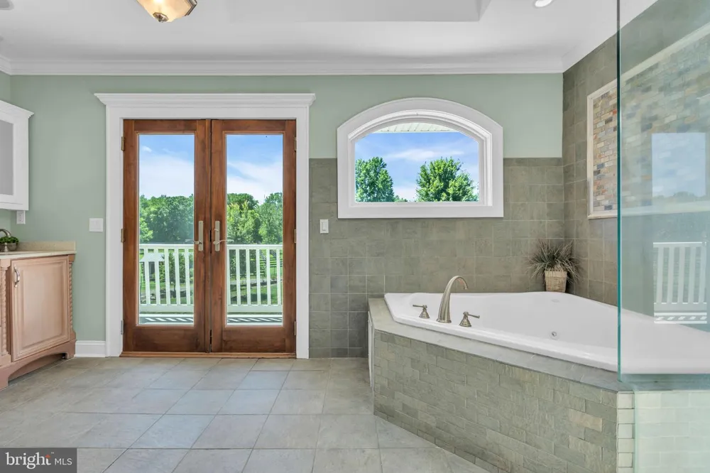 83 DAUM ROAD Manalapan, NJ 07726