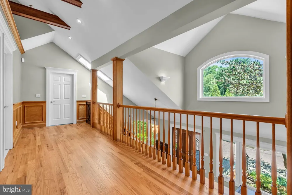 83 DAUM ROAD Manalapan, NJ 07726
