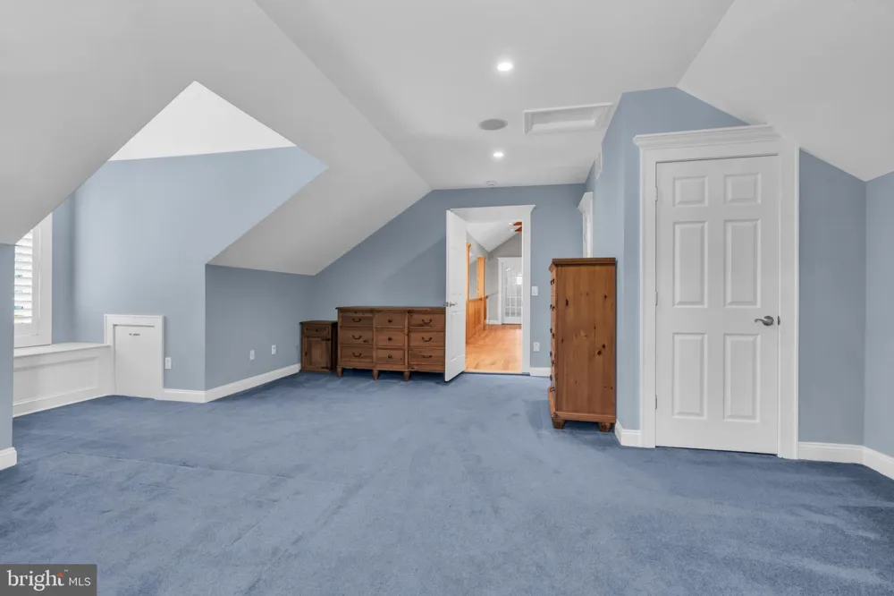 83 DAUM ROAD Manalapan, NJ 07726