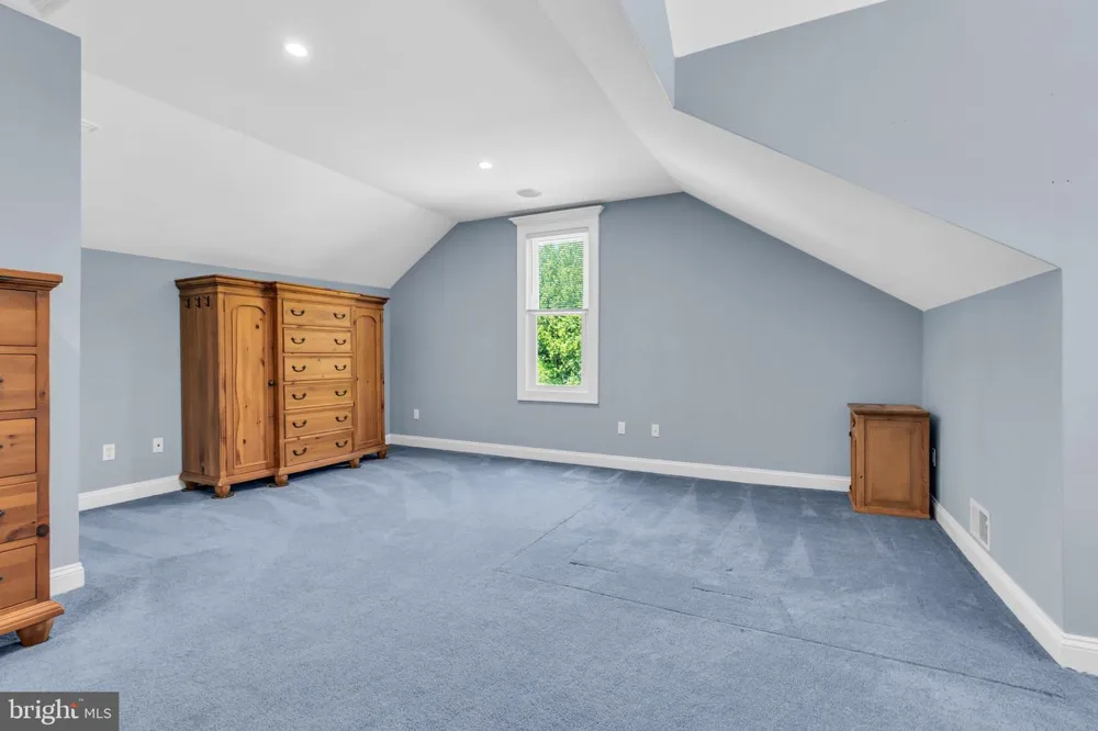 83 DAUM ROAD Manalapan, NJ 07726