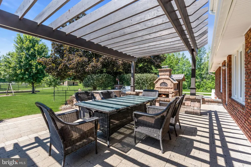 83 DAUM ROAD Manalapan, NJ 07726