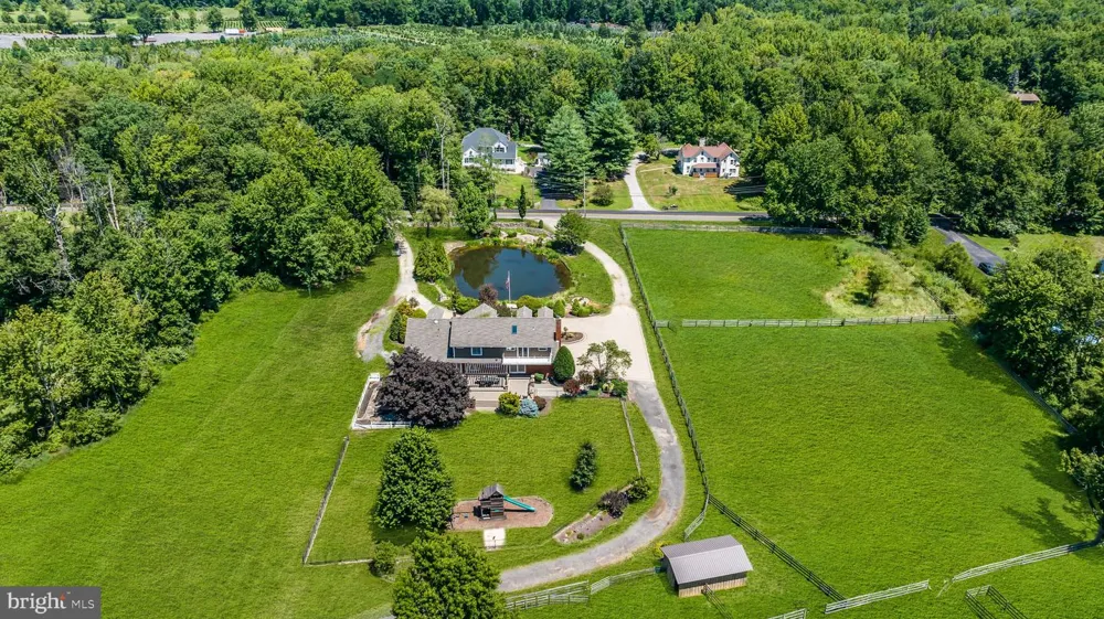 83 DAUM ROAD Manalapan, NJ 07726