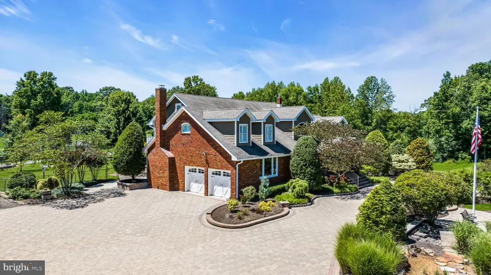 83 DAUM ROAD Manalapan, NJ 07726