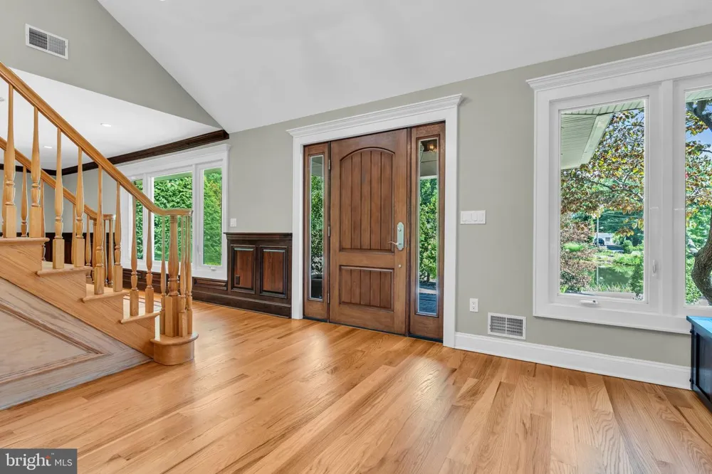 83 DAUM ROAD Manalapan, NJ 07726