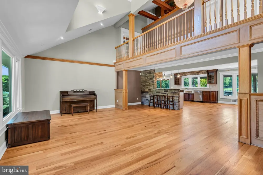 83 DAUM ROAD Manalapan, NJ 07726