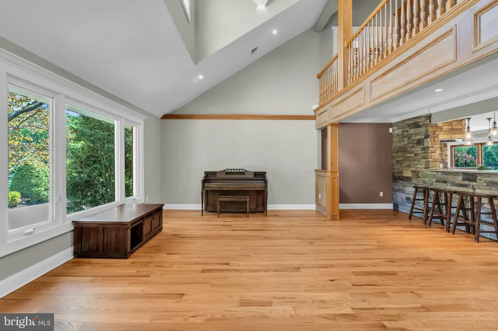 83 DAUM ROAD Manalapan, NJ 07726