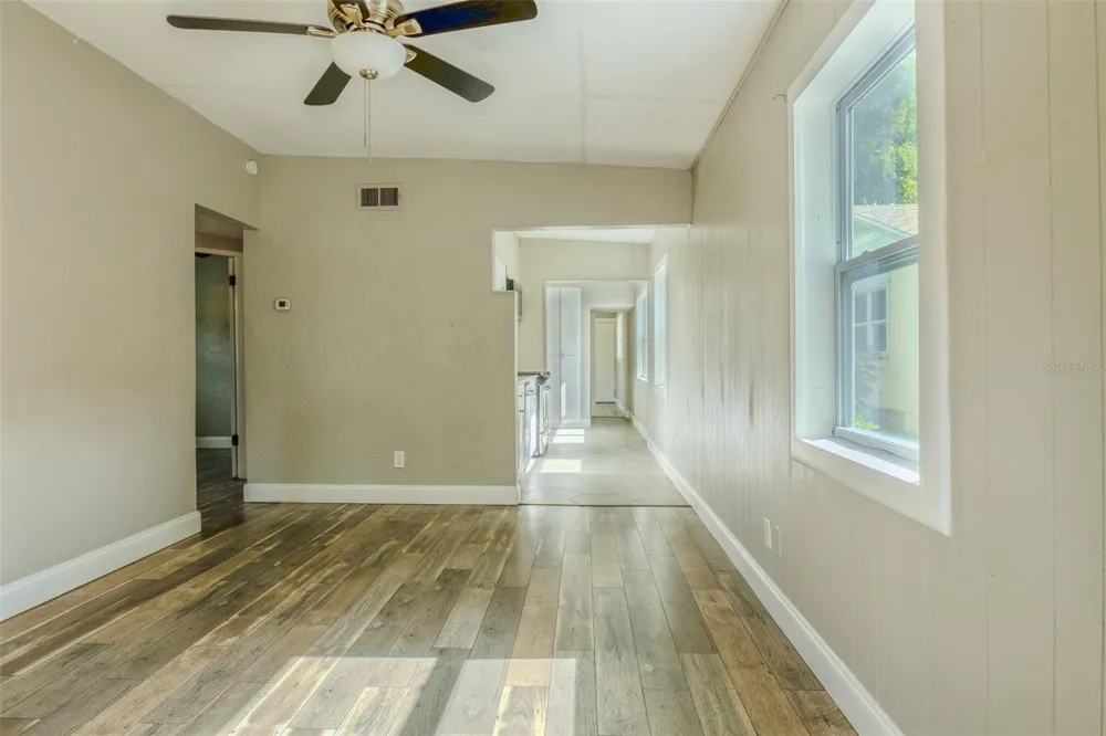 2553 18TH AVENUE St Petersburg, FL 33713
