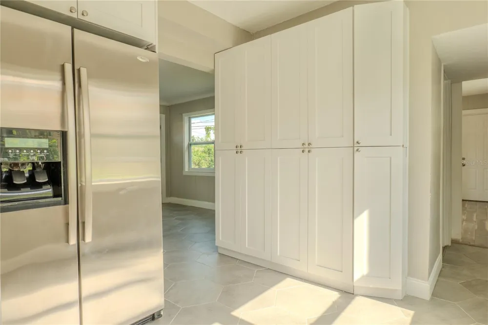 2553 18TH AVENUE St Petersburg, FL 33713