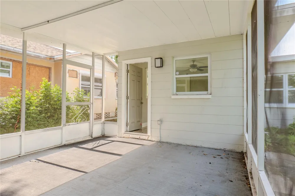 2553 18TH AVENUE St Petersburg, FL 33713