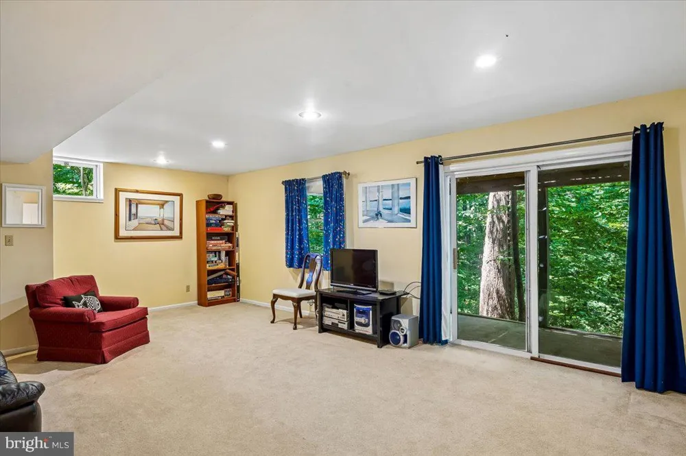1070 FOXCROFT RUN Annapolis, MD 21401