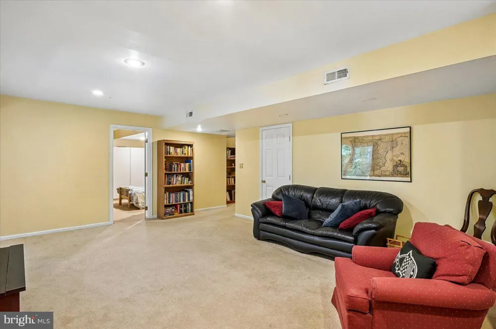 1070 FOXCROFT RUN Annapolis, MD 21401
